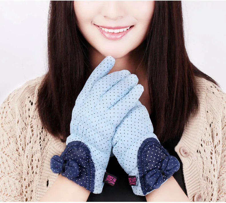 GLV826 Winter font b gloves b font Ladies bowknot wave point warm woman riding sports font