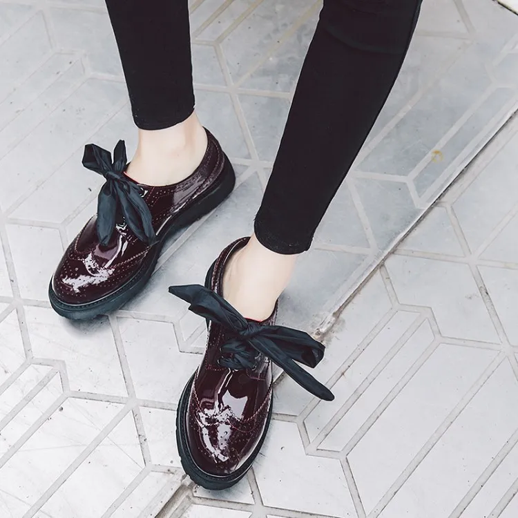 Для женщин Пояса из натуральной кожи туфли в ретро-стиле осень-весна модные Кружево до Vogue Обувь Брендовая дизайнерская обувь женские Обувь на низком каблуке хороший большой Размеры