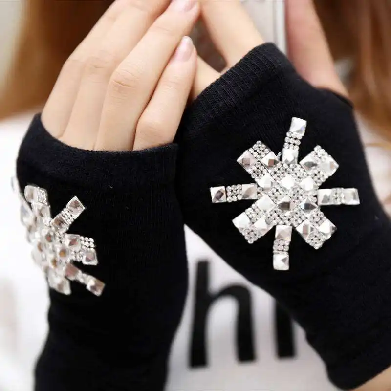 

SW Touch screen sunscreen gloves, women's summer and Korean version of Baitao short style, referring to biking, driving, anti-ul