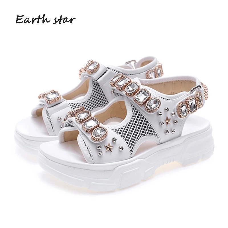 

Crystal Shoes Women Chunky Sandals Rhinestones sandalias mujer 2019 Brand Wedges High Summer Shoes Sandals White Rivet Shoes