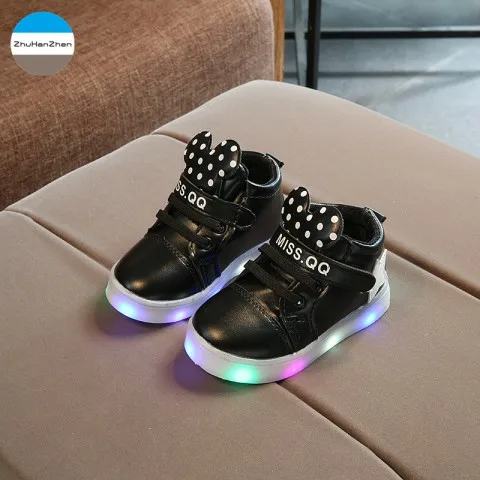 Мода мультфильм сапоги для девочек светодиодный подсветкой повседневная обувь с мягкой подошвой для новорожденных сапоги люминесцентные туфли принцессы - Цвет: 1