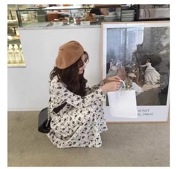 

2019 new solid color handbags wholesale retro clip bag Korea Dongdaemun handbags simple shoulder Messenger bag