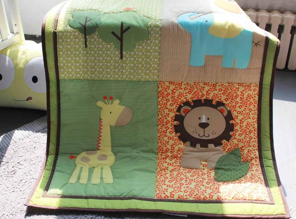 Милые мишки спортивные детские постельные принадлежности для кроватки набор Одеяло Бампер простыня занавеска подгузник сумка для мальчика кроватка комплект 7 шт. постельное белье