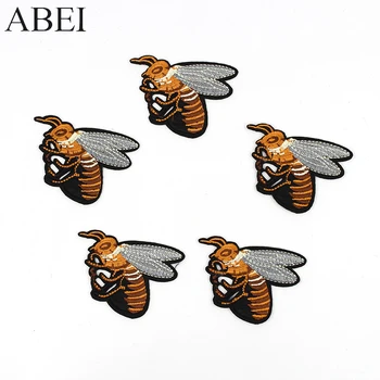 

10pcs/lot Embroidered Lifelike Insect Patches for Fashion Clothes Iron on Jeans Appliqued Diy Bags Stickers Garment Motif Badge