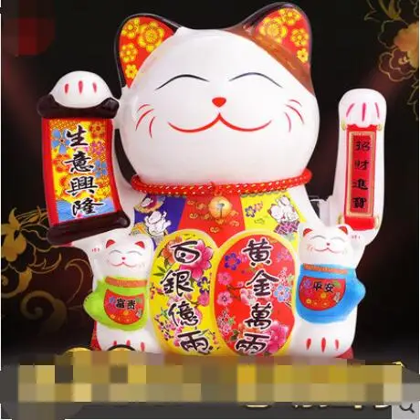 agitando mãos presentes economizar dinheiro maneki neko