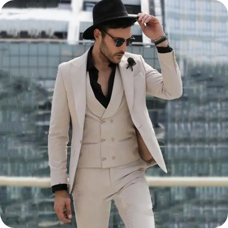 

New Fashion Khaki Men Suits for Business Classic Wedding Groom Tuxedo Peaked Lapel Slim Terno Masculino 3Piece Coat Pants Vest