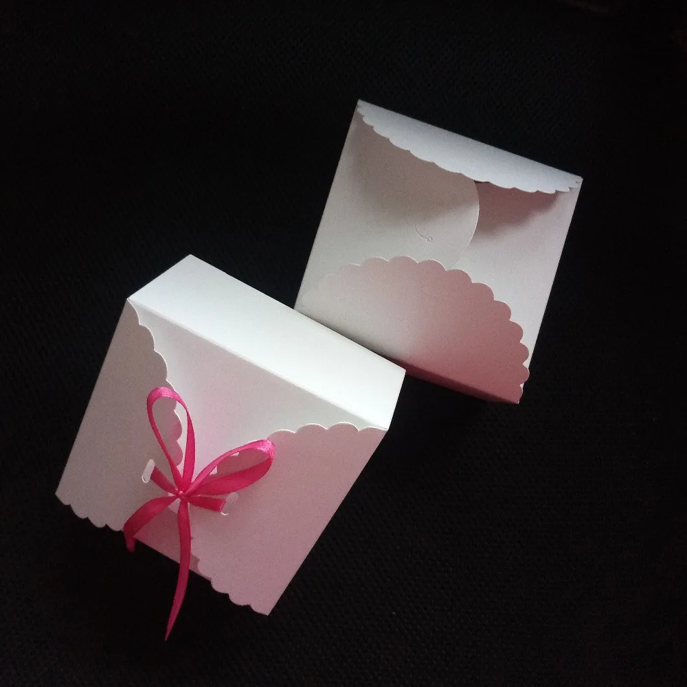 

Romantic Wedding Favors Decor Butterfly DIY Candy Cookie Kraft Paper Gift Boxes Wedding Candy Box with Ribbon Party Supplies
