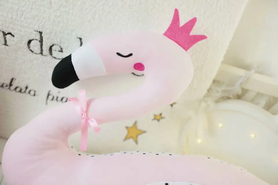 Travesseiro do Bebê Decoração do Quarto da Cama das Crianças Rosa Cisne Acompanhar Flamingo Travesseiro Almofada Bebê Dormindo Boneca Brinquedos Cor ou 6 Acompanhar flamingo Travesseiro Almofada Bebê Dormindo Boneca