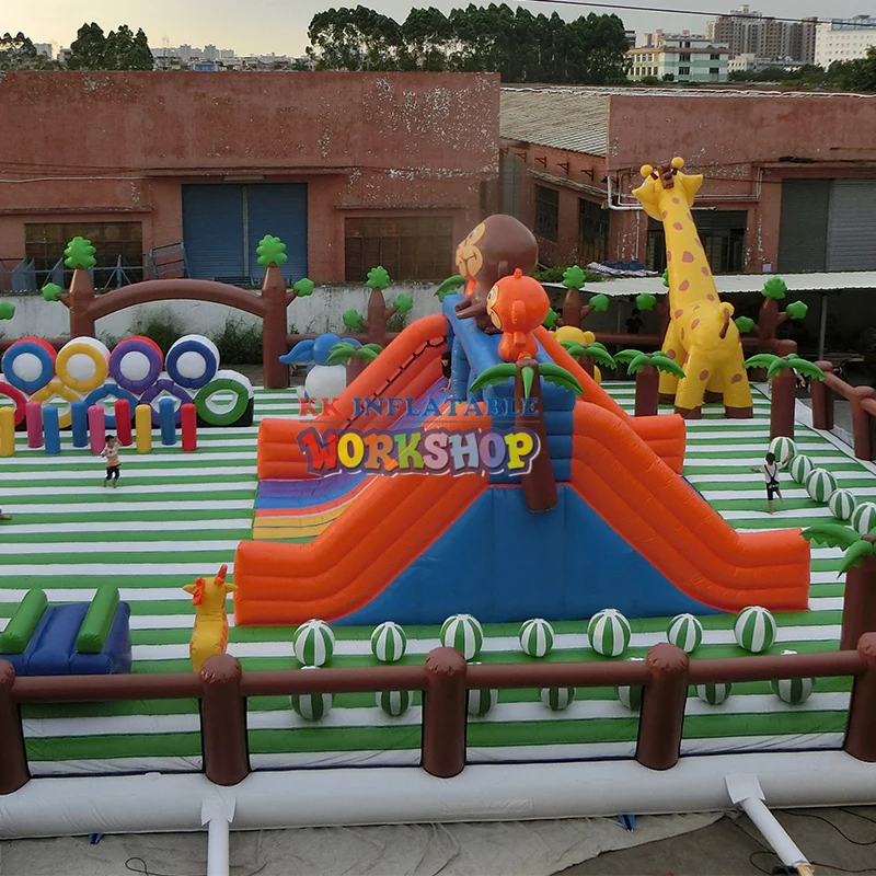 

amusement park inflatable castle Specialized customizatio