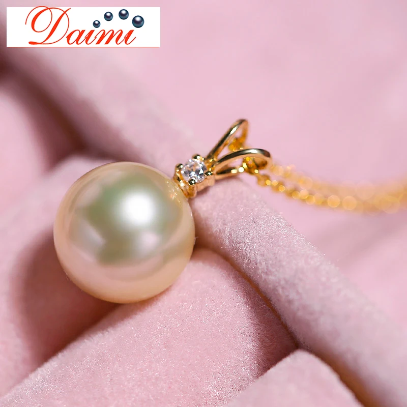 

DMPFP001 8-8.5mm Light Gold Akoya Sea Pearl Pendant 18K Gold Zirconium