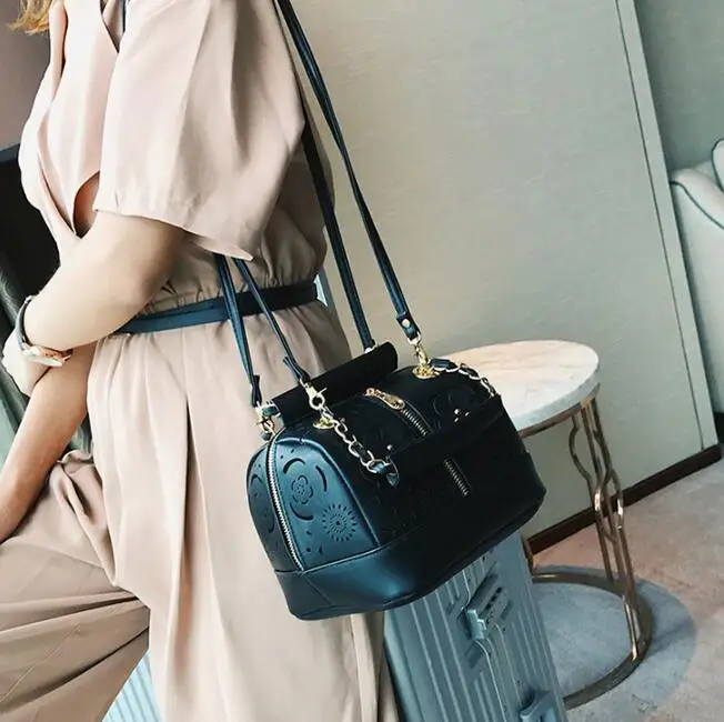 Hollowed flowers Rivet High Quality Designer Women Boston Bag Leather Bag Women Crossbody Bag Ladies Tote 3 colors Hollowed flowers Rivet High Quality Designer Women Boston Bag Leather Bag Women Crossbody Bag Ladies Tote 3 colors