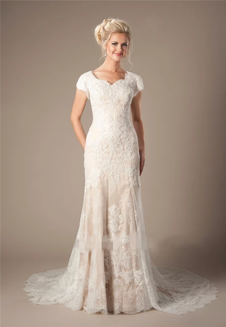 Vintage Champagne Lace Wedding Dress with Sleeves