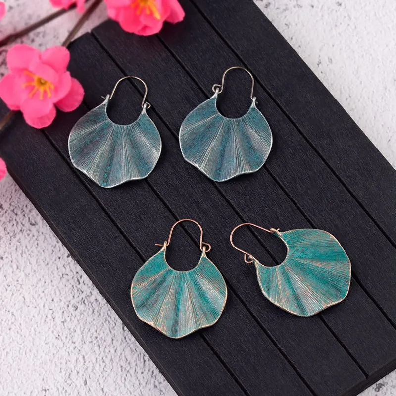 

TopHanqi Metal Green Bronze Vintage Drop Earrings Ladies Statement Boho Ethnic Irregular Geometric Earring For Women Ear Jewelry