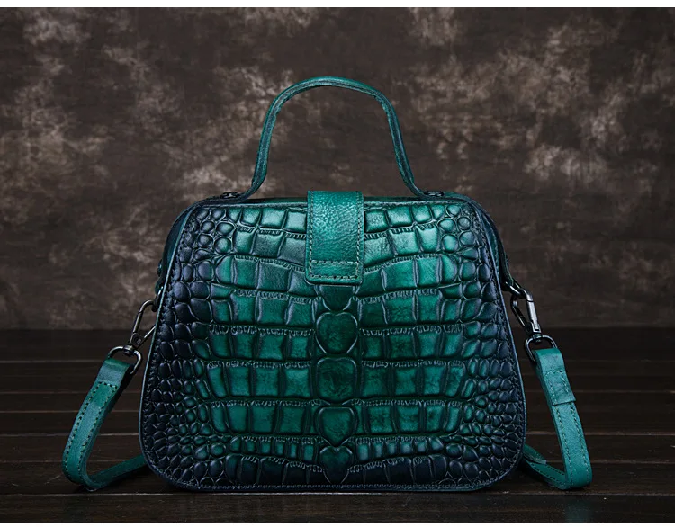 8470952944_1951451672