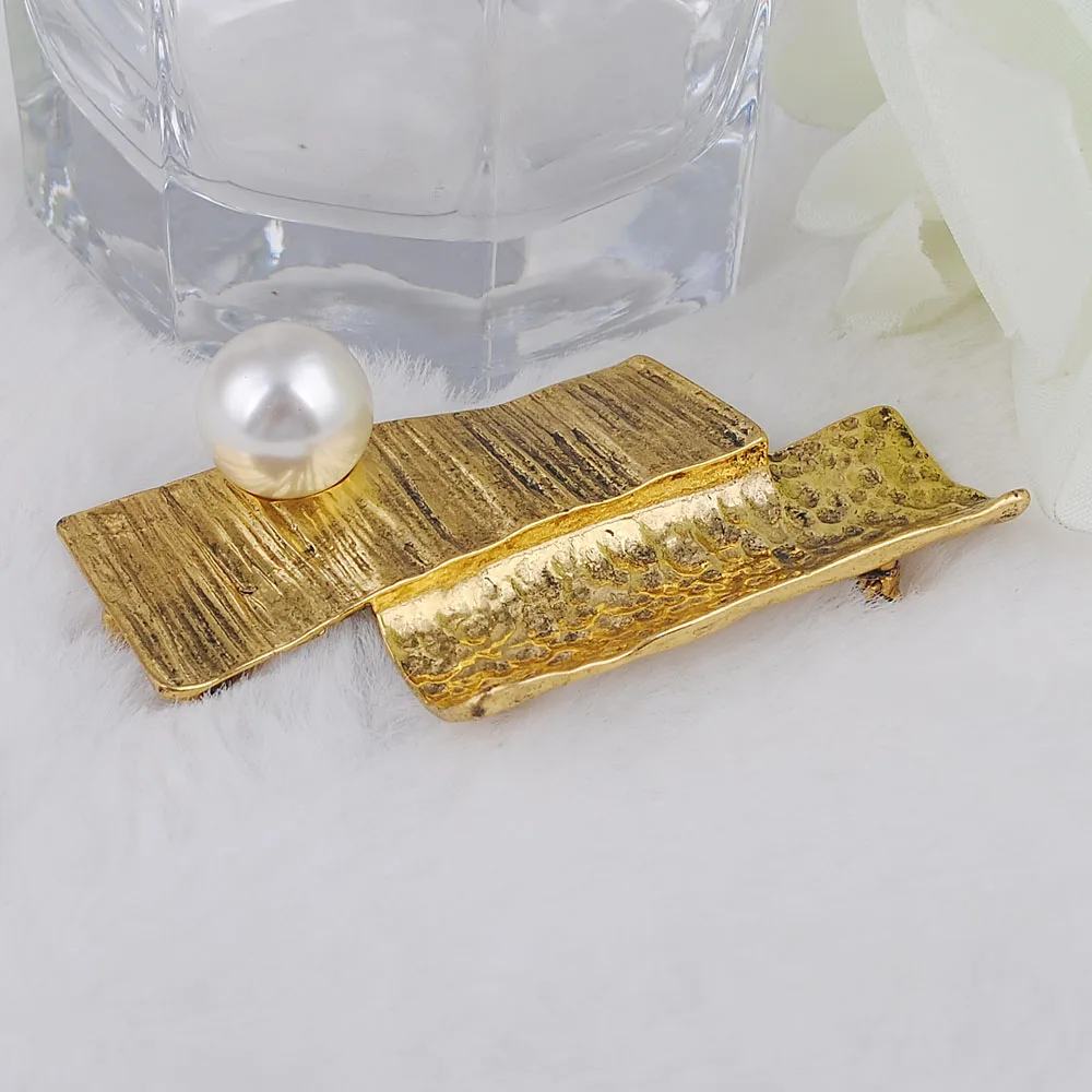 Brooches-00036 (14)