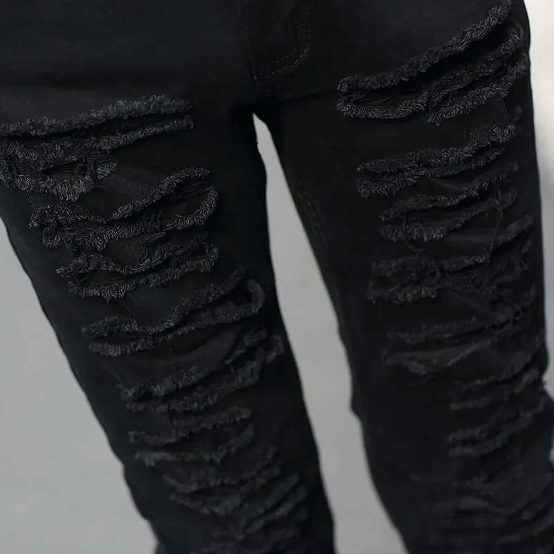 black cutting jeans