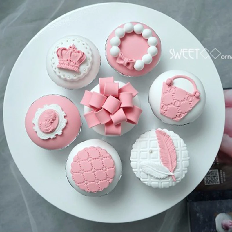 Искусственные розовые формы SWEETGO для кексов поддельные торта с - Цена: 747,44 - 847,75 руб.