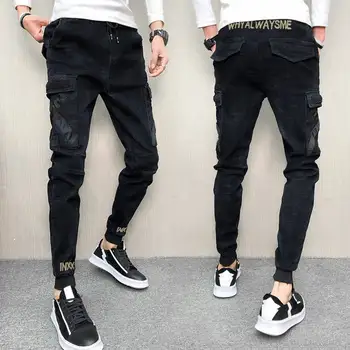 

New spring jeans, men's skinny pants, social spirit pants, students' leggings.