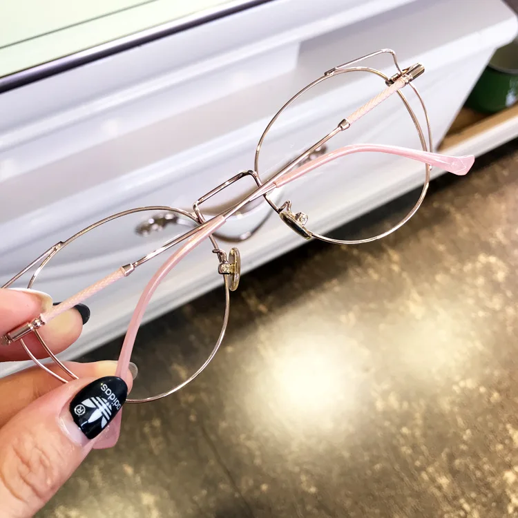 9228878261_1439884036