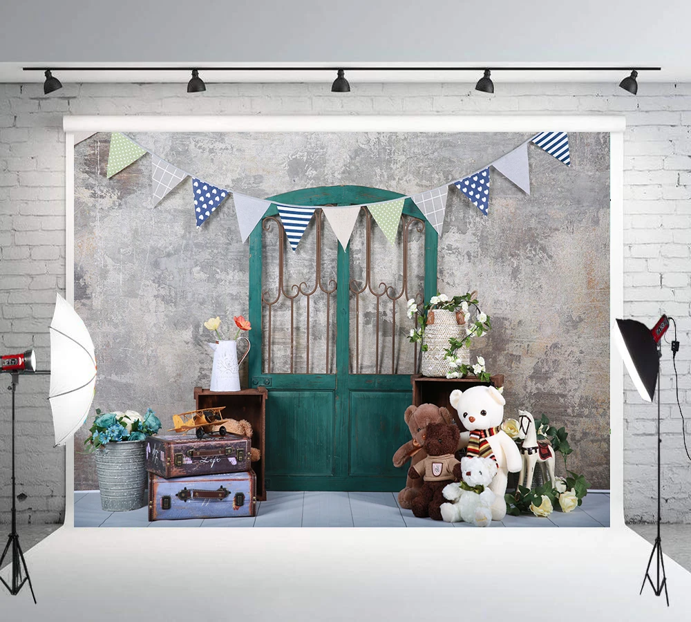 

Newborn Kids Photography Backdrops Baby Photo Booth Photo Background Grey Wall Vintage Door Studio Props Indoor Picture Toys