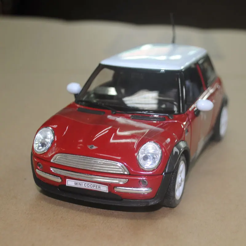 

WELLY 1/24 Scale MINI COOPER Diecast Metal Car Model Toy For Gift,Kids,Collection,Decoration