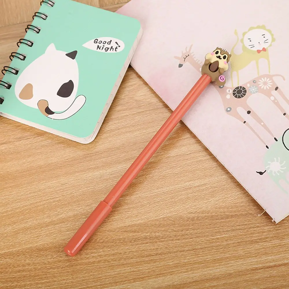 1 Pieces Cartoon Animal Squirrel Plastic Gel Pens Kawaii Stationery Black Ink Writing Pens Office School Supplies - Цвет: coffee