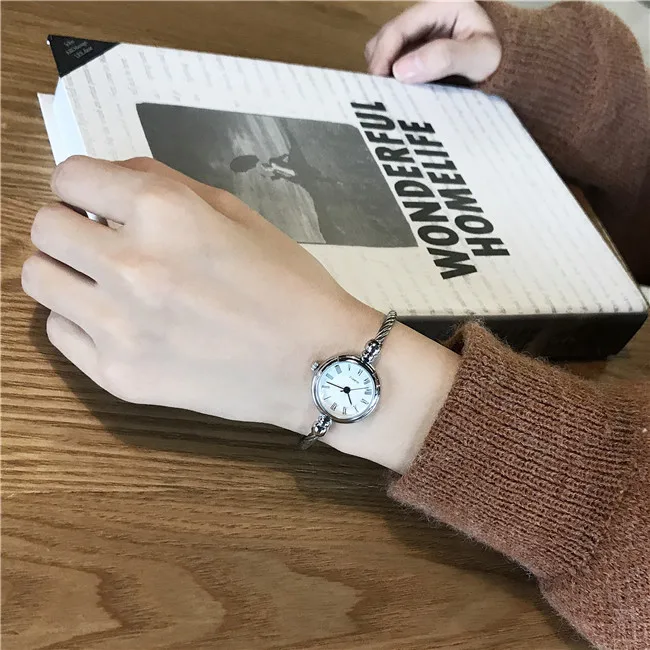 Новые женские модные часы-браслет минималистичные стильные женские кварцевые часы простые серебряные женские часы Relogio