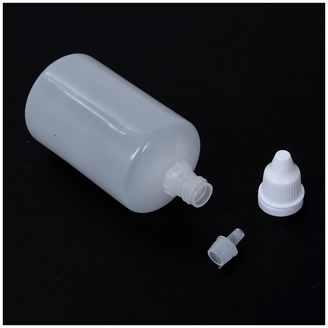 

HTHL-Pack of 50 Plastic LDPE Squeezable Dropper Bottles Eye Liquid Empty New (100ml capacity)