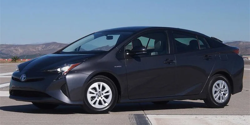 2016 Prius2_400