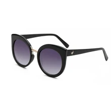 Fashion Lady Cat Eye Vintage Coating Eyewear Luxury Oversized Brand Designer Sun Glasses Women or anti-UV Sunglasses de sol d