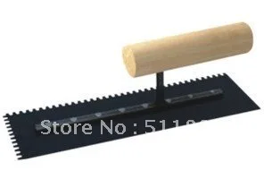 NCCTEC зазубренный скребок 5 мм x 4 мм зубы с деревянной ручкой