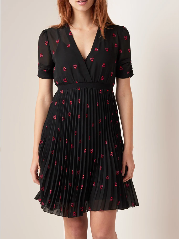 

Woman BLack Short Pleated DRESS V-neck Heart Embroidered Short Layered Folded Sleeved Sweet WOMAN DRESS 2019