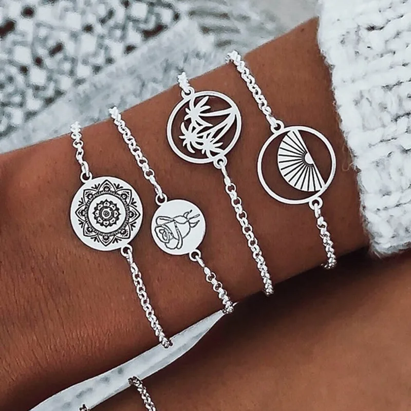 

4Pcs/Set Hollow Round Coconut Tree Fan Set Bracelet Ethnic Style Vintage Bracelet Set Charm Fashion Accessories