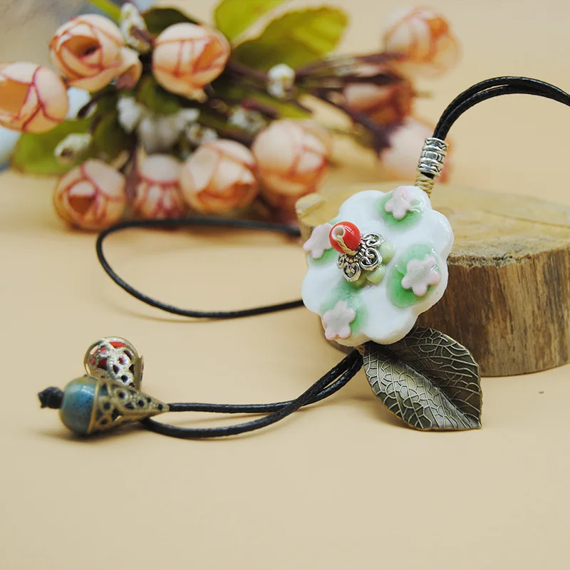 Small Fresh Long Pendant Necklace For Women Ceramic Beads Strand Tassel Flower Necklaces Charm Choker Sweater Chain Jewelry | Украшения и