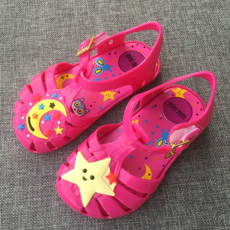 2017 summer new jelly cartoon breathable children font b shoes b font stars moon moon girl