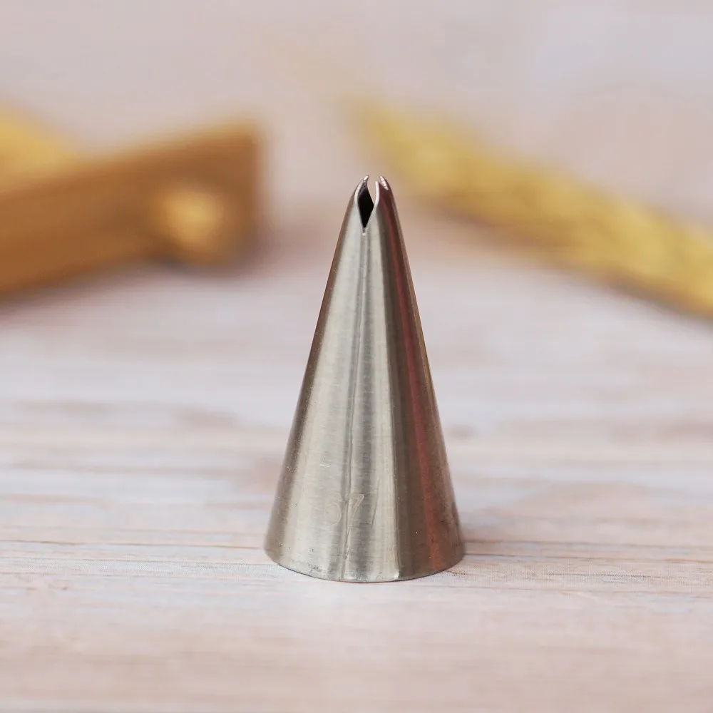 

#67 Leaves Nozzle Icing Nozzles Piping Tip Pastry Tip Cupcake Writing Tube Decorating Tip Baking & Pastry Tools Bakeware