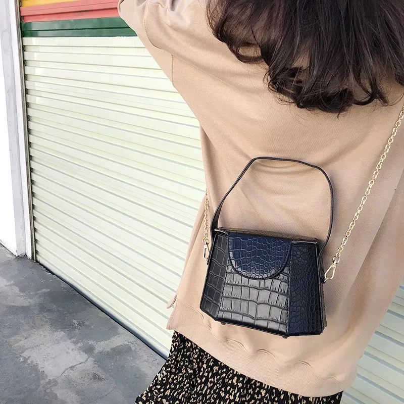 2019 العلامة التجارية الجديدة النساء حقائب يد جلدية عارضة البني حمل أكياس Crossbody حقيبة الأعلى مقبض حقيبة التمساح نمط
