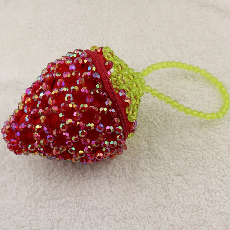 

Fashion Beaded Strawberry Bag Handmade Coin Purse Strawberry Fruit Shape Bag Zipper Casual Handbag Brand Dinner Bag 2019