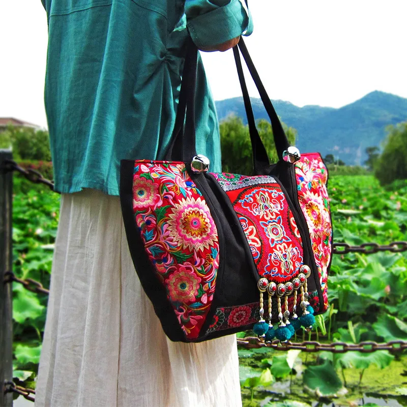 Список классические красные вышитые этнические сумки брендовые холщовые женские сумки на плечо с помпоном ручной работы