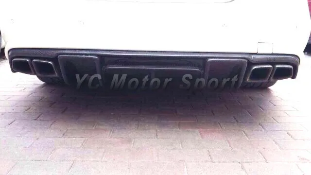 Автомобиль Интимные аксессуары углерода Волокно РНТ Стиль сзади диффузор, пригодный для 2011-2013 МБ W218 cls63 amg задний диффузор