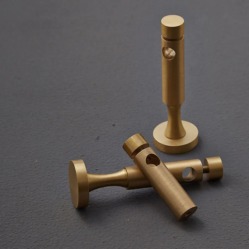 brass hook 106