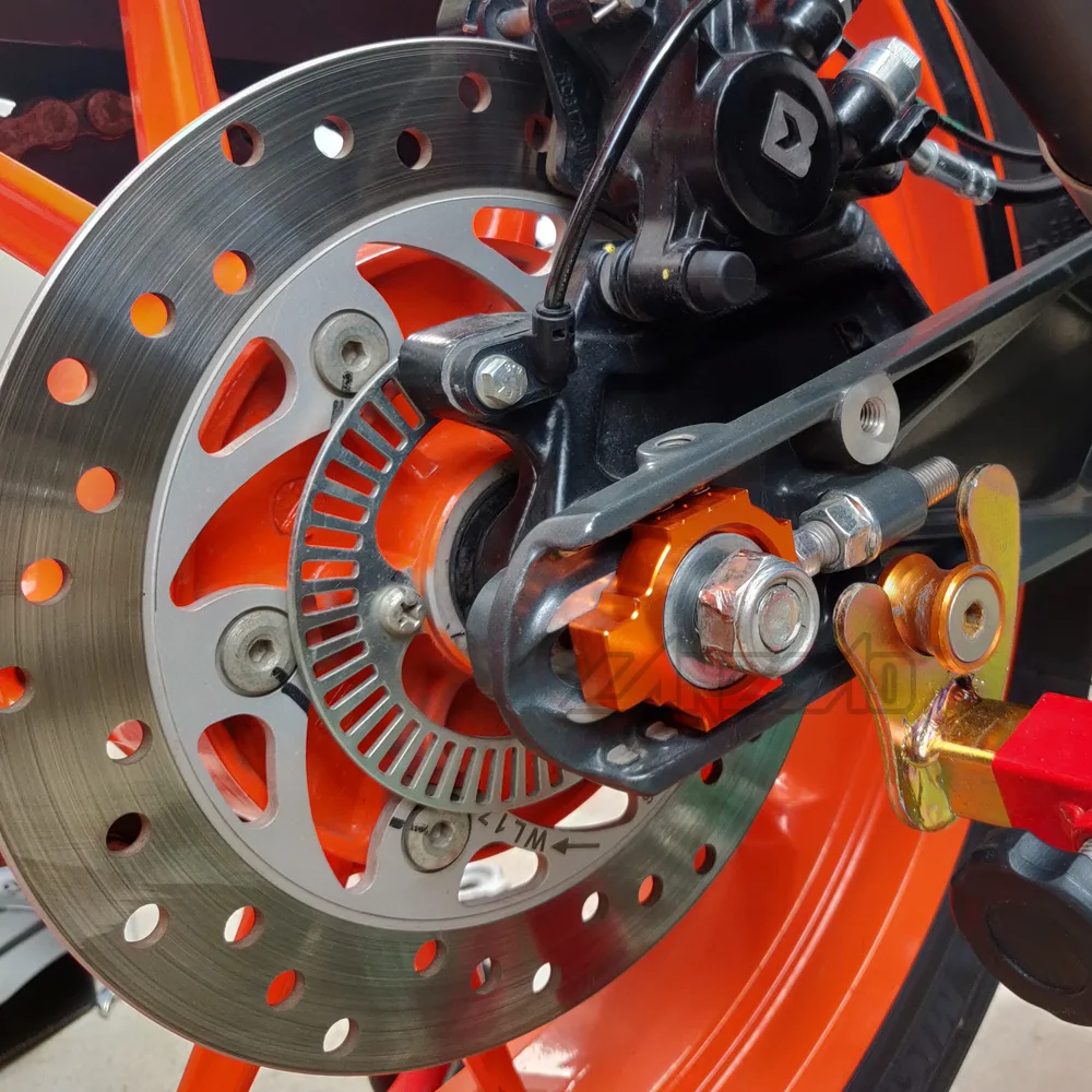 KTM-DUKE-250-390-Chain-Adjuster-(7)