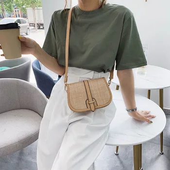 

Women Bag Simple Fashion Casual Woven Straw Shoulder Bag Semi-circle Saddle Bag Bandbag Bolsa Feminina De Ombro Vintage 50