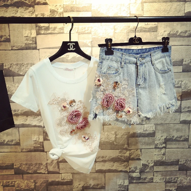 

Summer 2019 New Women Flower Diamond Cotton Shirt T-shirt + Wide-legged Jeans Girl Student High Waist Hole Denim Shorts Set