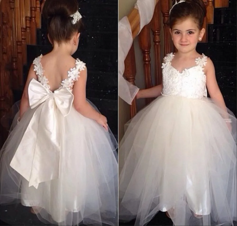 

2019 Cute White Ivory Flower Girl Dresses Top with Appliques New Designed Lace Strap Custom Made Pageant Dresses for Girls Glitz