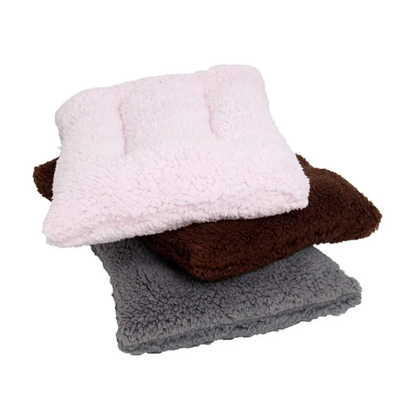 

Small Pets Bite Resistant Warm Bed House Winter Sleeping Mat For Hamster, Rabbit, Guinea Pig