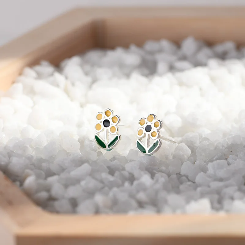 

Lidavi 2019 Fashion Jewelry 925 Silver Cute Cherry Blossoms Flower Stud Earrings for Women Peach Blossoms Earrings Gift VES6208