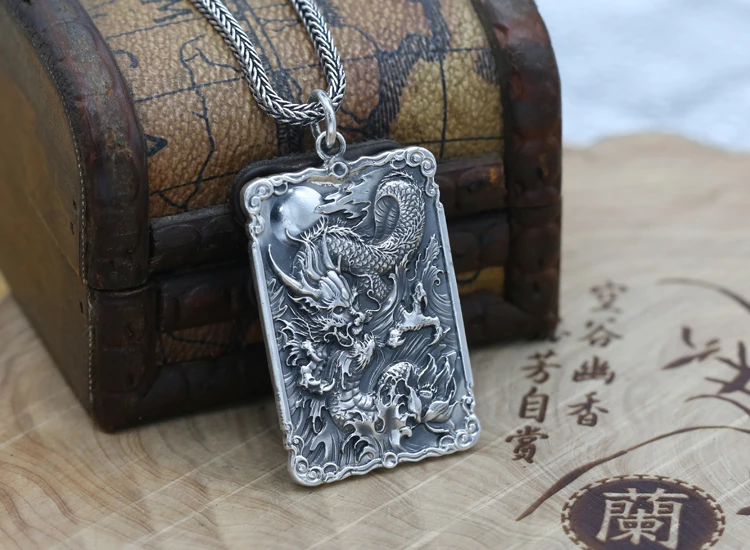 silver-dragon-pendant001b