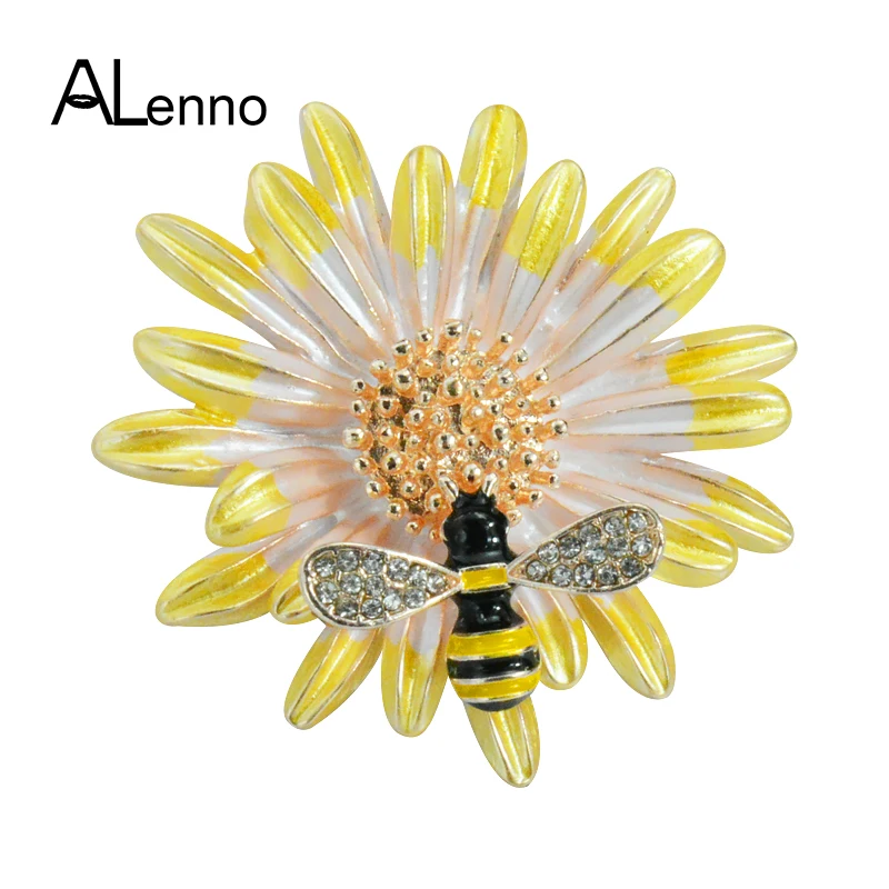 

Vintage Enamel Yellow Flower Bee Brooches For Women Insect Femme Bijoux Coat Suit Collar Lepel Pins Broach Jewelry Accessories