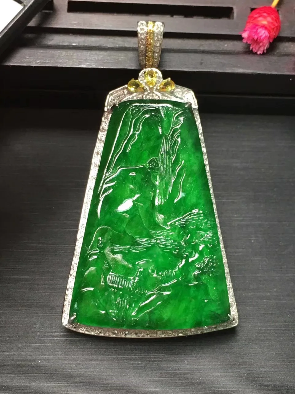 

Fine Jewelry Real 18K White Gold Natural Green Moutain River Carving Jade Jadite Female Pendant Necklace for Women Fine Pendants